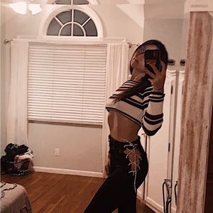 URBAN OUTFITTERS CROP TOP 😍